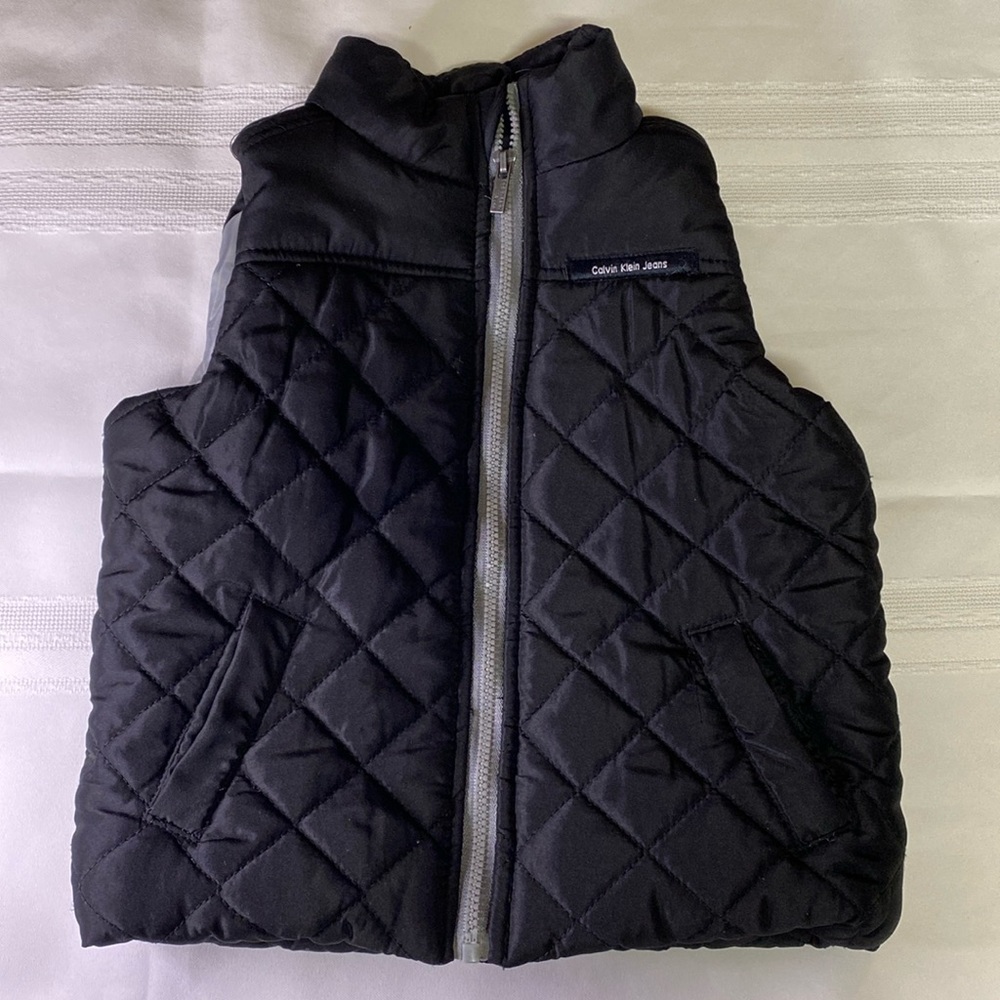 NWOT CALVIN KLEIN JEANS VEST Size 12 M child runs big